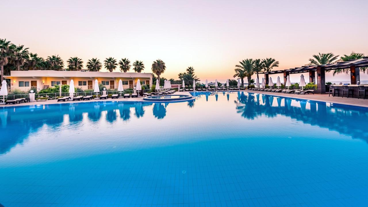Vuni Palace Luxury Resort & Beach & Casino Кирения Экстерьер фото